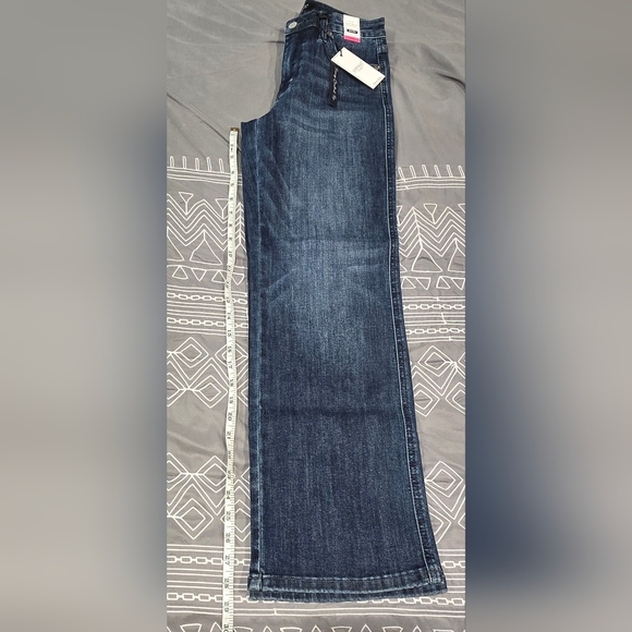 Judy Blue Midrise Tummy Control Straight Leg Jeans Size 5/27 Petite - Picture 3 of 9